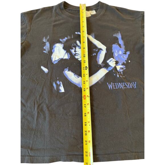 H&M Divided Women’s Medium | Wednesday Addams Graphic Tee Faded Black Boxy Fit - Picture 8 of 10